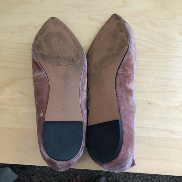BANANA REPUBLIC Velvet Pointed Toe Ballet Flats - Picture 13 of 15